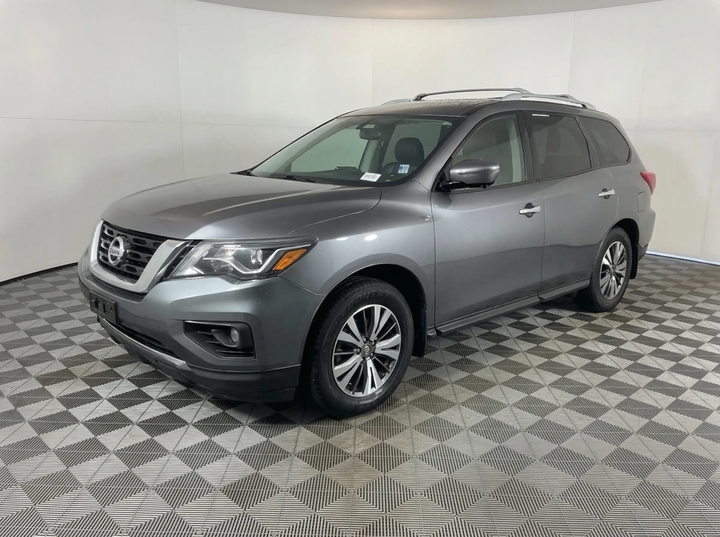 2017 Nissan Pathfinder SL — thumbnail 5