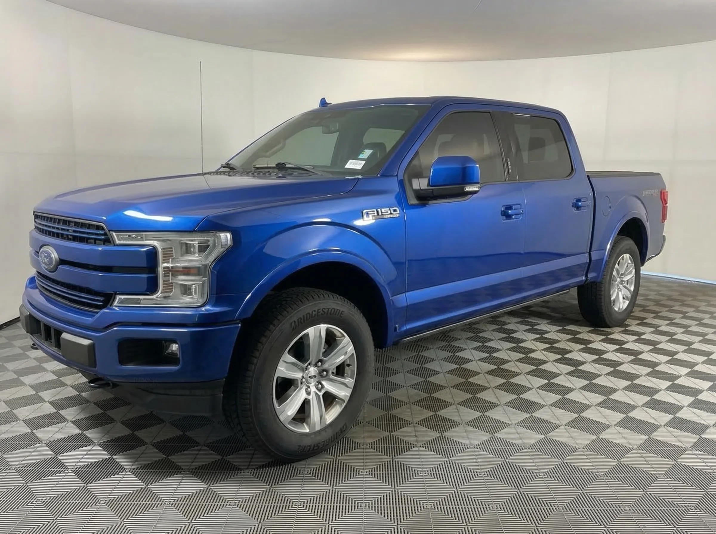 2018 Ford F-150 Lariat — thumbnail 3