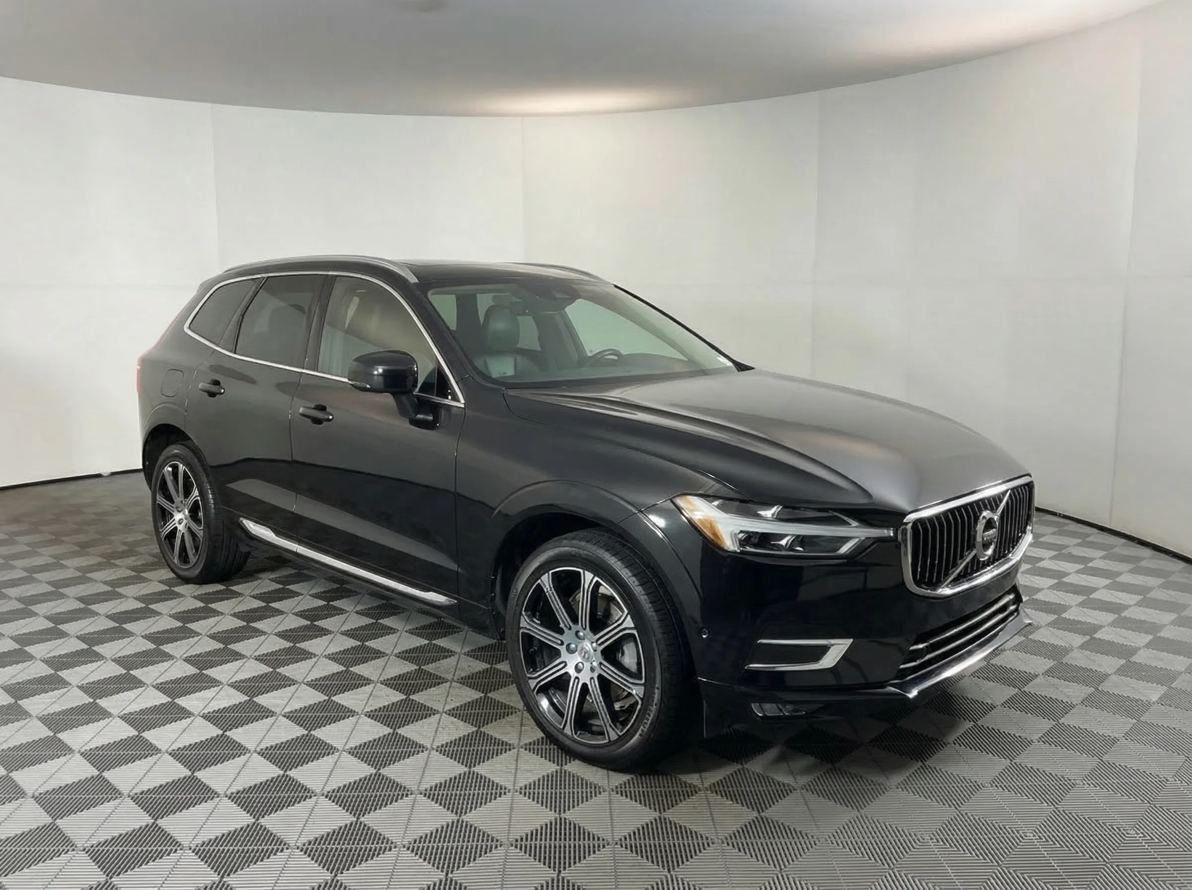 2021 Volvo XC60 T6 Inscription — thumbnail 4