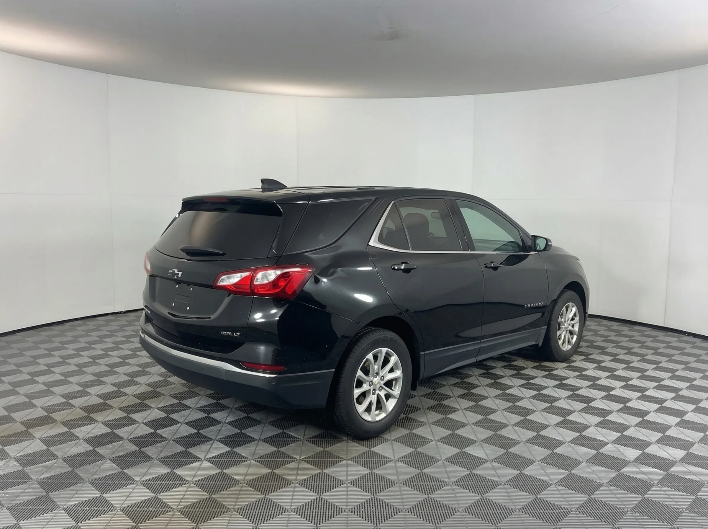 2018 Chevrolet Equinox LT — thumbnail 8