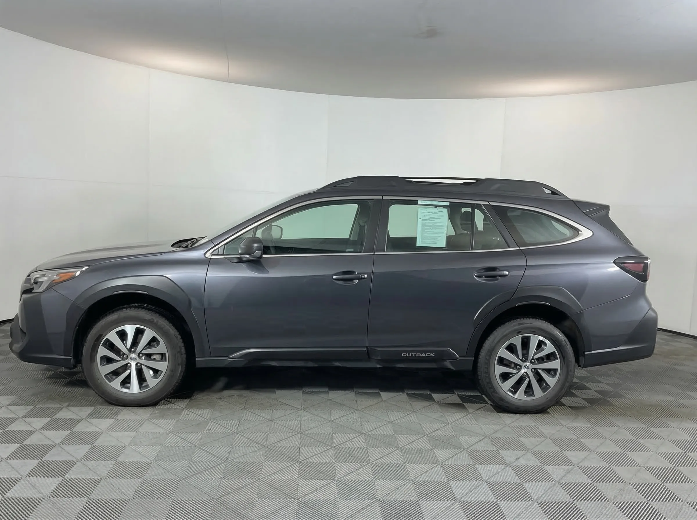 2025 Subaru Outback 2.5i — thumbnail 6