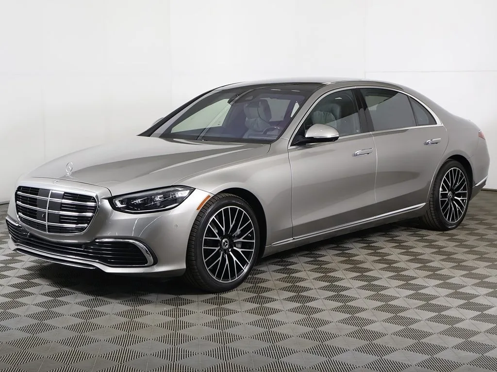 2024 Mercedes-Benz S580 4MATIC — thumbnail 2
