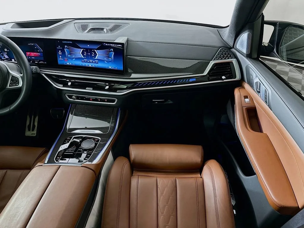 2024 BMW X7 M60i — thumbnail 17