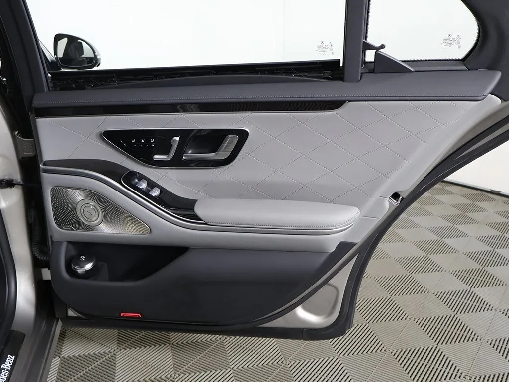 2024 Mercedes-Benz S580 4MATIC — thumbnail 16