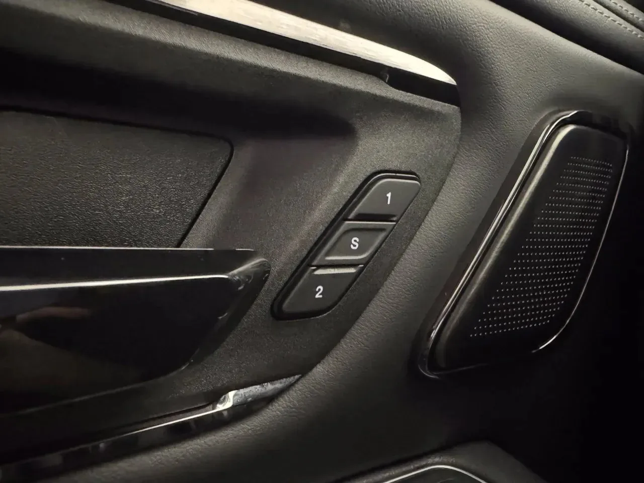 2024 Ram 1500 Limited — thumbnail 21