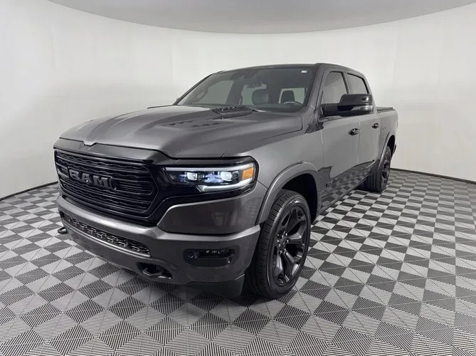2024 Ram 1500 Limited — thumbnail 3