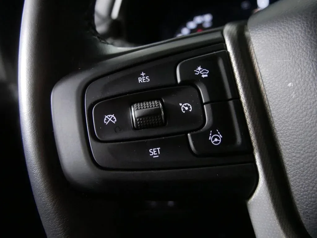 2024 GMC Yukon XL Denali — thumbnail 23