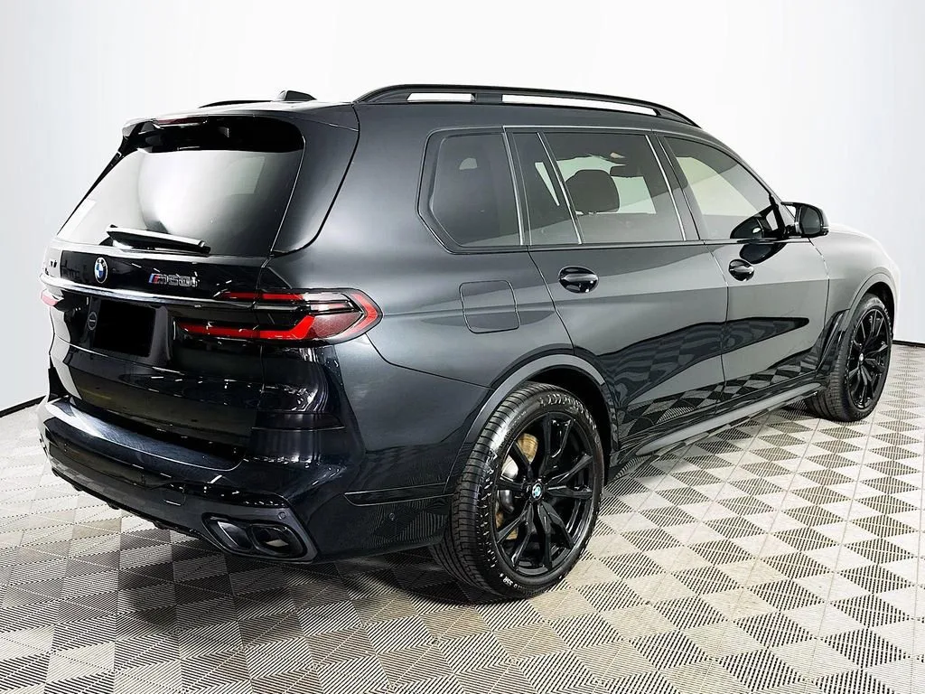 2024 BMW X7 M60i — thumbnail 7