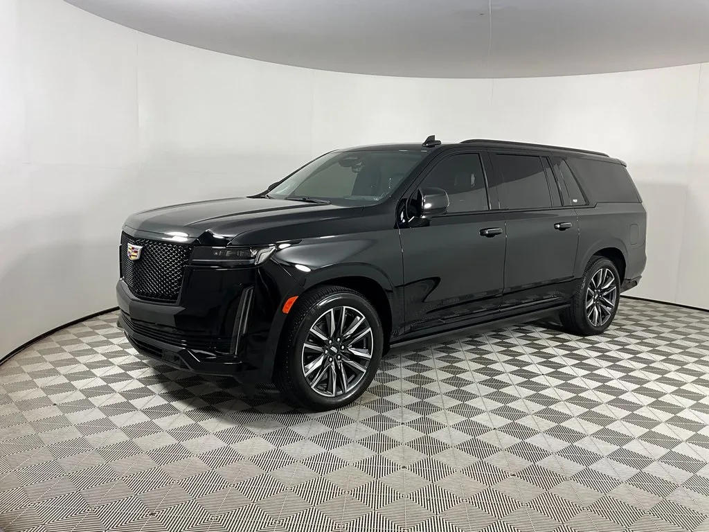 2024 Cadillac Escalade ESV Sport Platinum — thumbnail 4