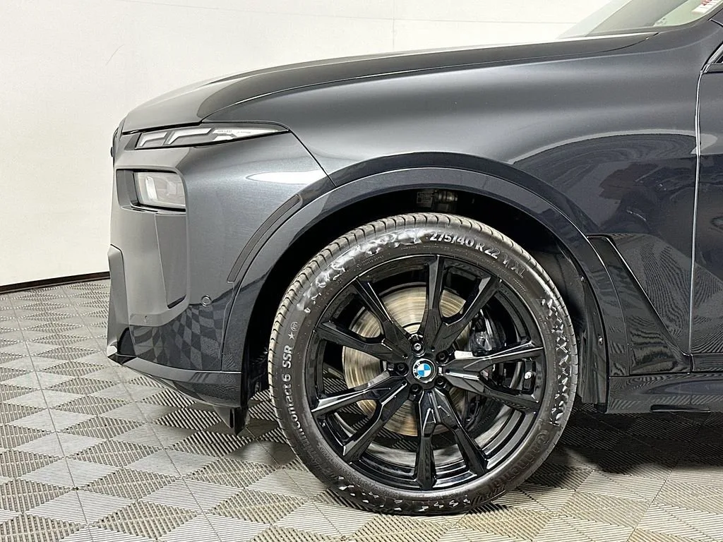 2024 BMW X7 M60i — thumbnail 6