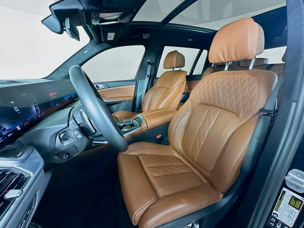 2024 BMW X7 M60i — thumbnail 13