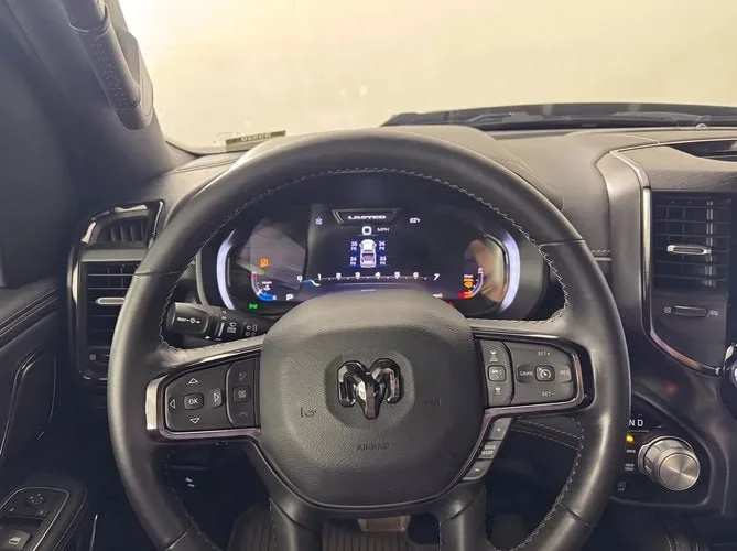 2024 Ram 1500 Limited — thumbnail 11
